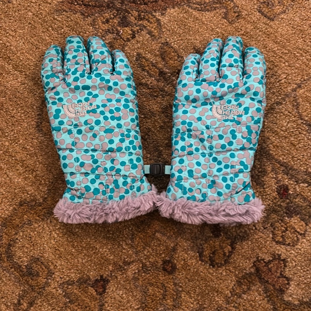 North face girls gloves